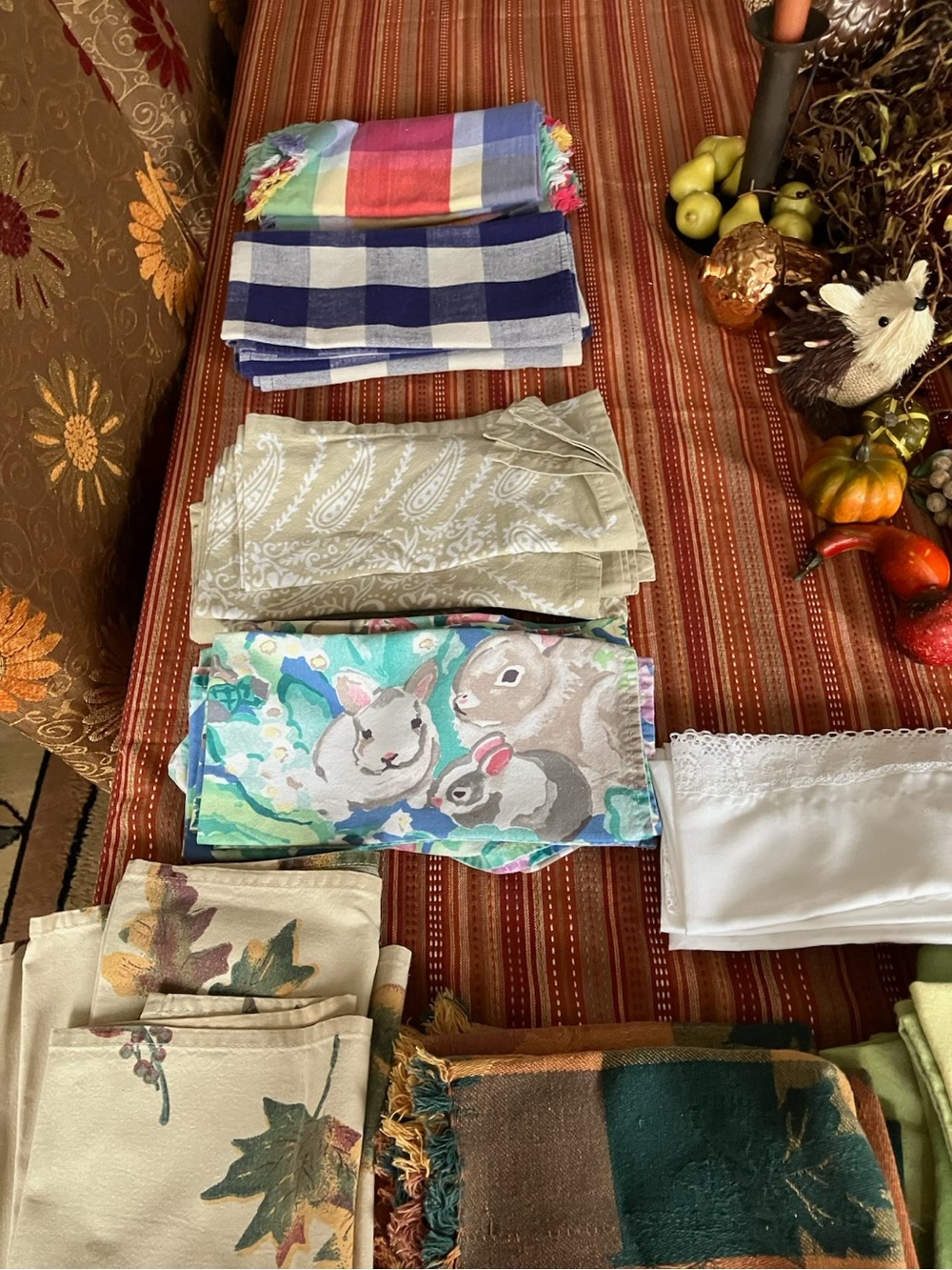 Multicolor Table Linens Set - Picture 2 of 2